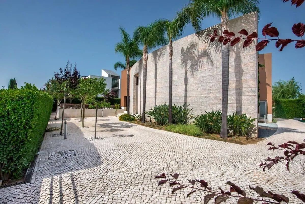 Villa Laguna, Golf - Stunning House - Laguna Golf Course Quarteira