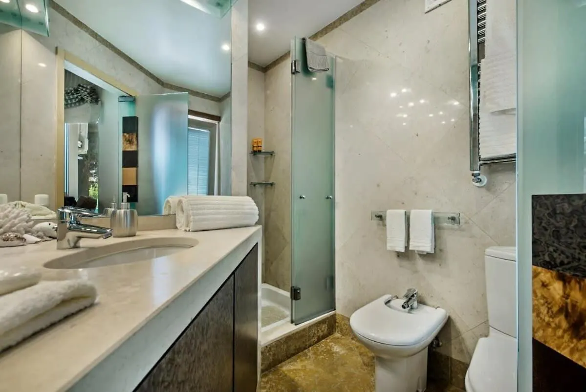 Villa Laguna, Golf - Stunning House - Laguna Golf Course Quarteira