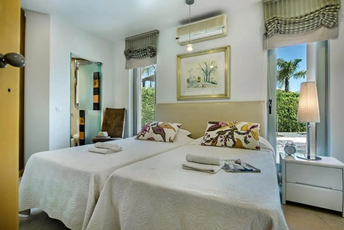 Villa Laguna, Golf - Stunning House - Laguna Golf Course Quarteira Holiday home